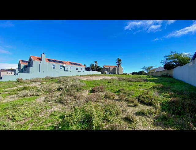 1,069M² VACANT LAND FOR SALE IN PORT OWEN